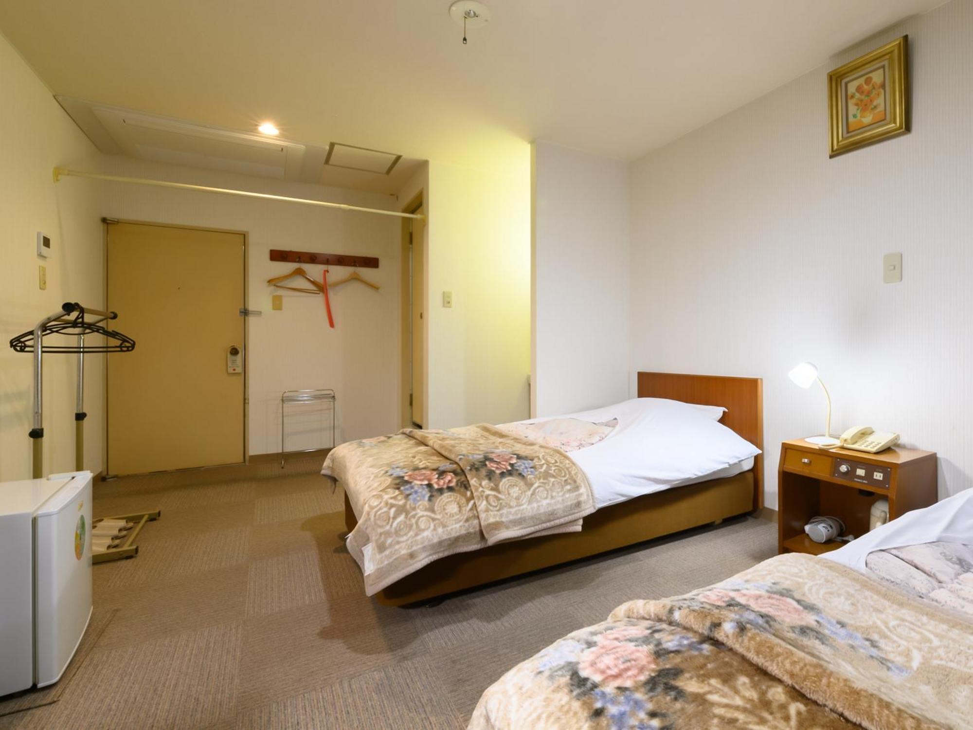 Tabist Business Ryokan Hotel Yukimiso Toyama Station Exterior foto