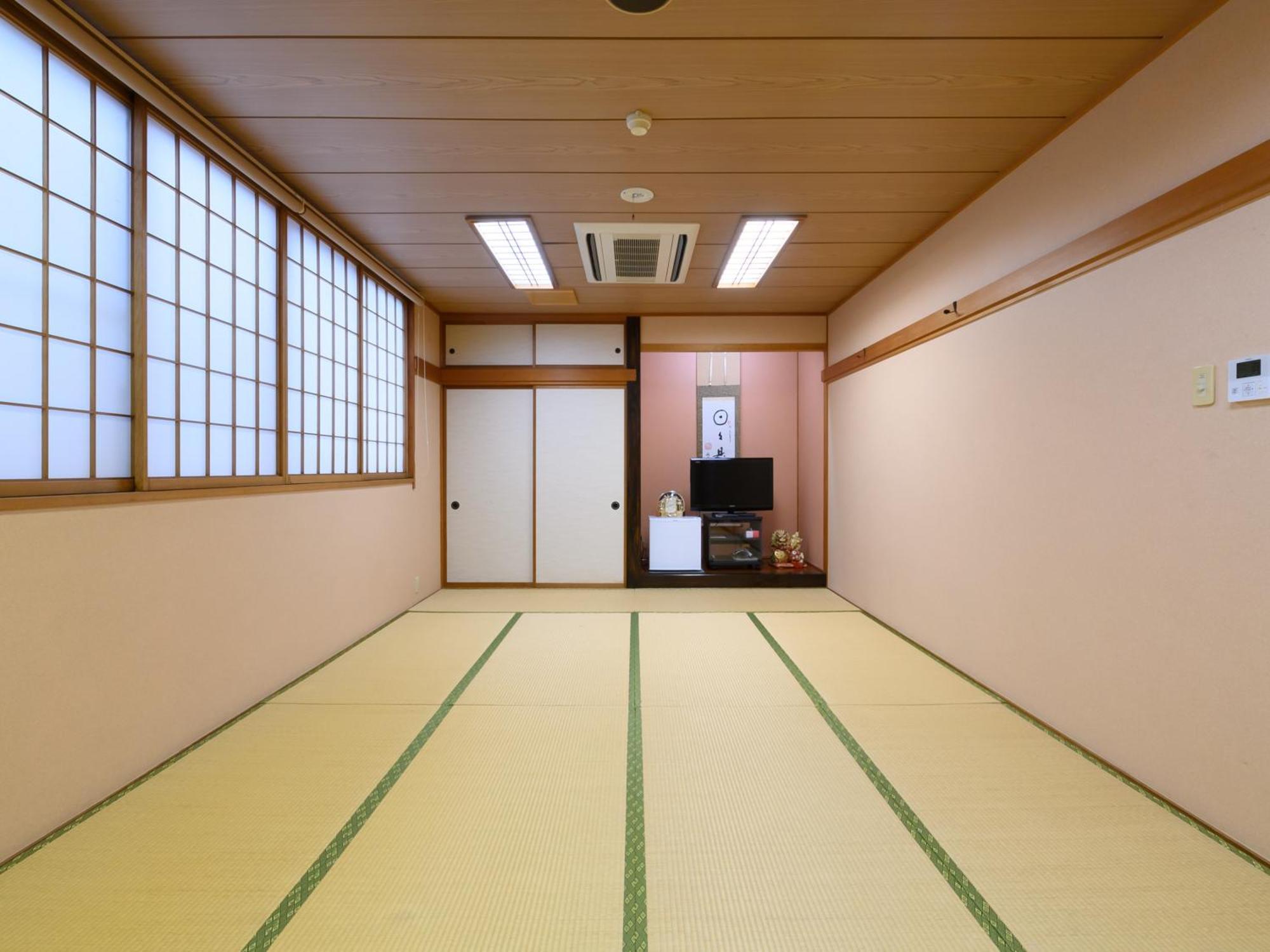 Tabist Business Ryokan Hotel Yukimiso Toyama Station Exterior foto